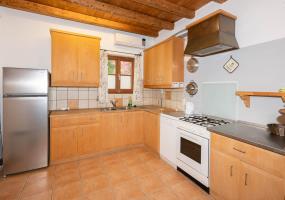 Large studio 101 - kitchen