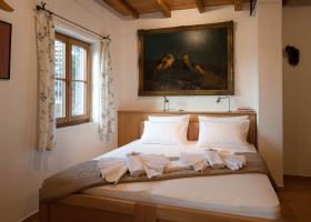 King size bed