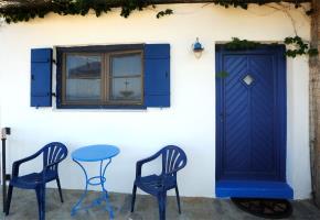 Small studio 102